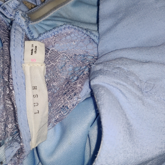 Lush delicate sundress - Picture 4 of 5